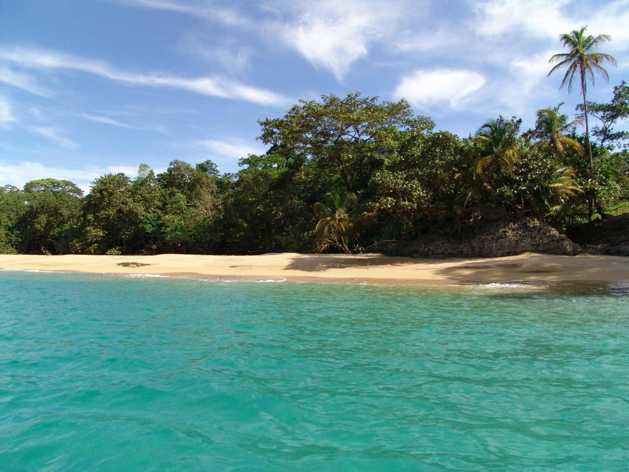 Punta Caracol Acqua Hotel